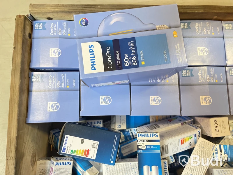 Parti med glödlampor olika modeller, Philips, Ord. pris inkl. moms: ca 19.000 kr