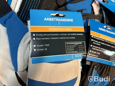 Parti med arbetshandskar och montagehandskar Novipro, olika modeller, stl. M