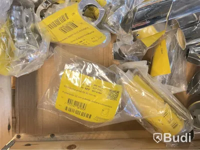 Parti med olika rörkopplingar, spillmuff och grenrör, Ord. pris inkl. moms: ca 28.000 kr