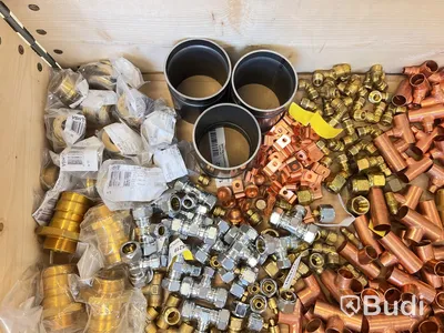 Parti med diverse rörkopplingar, Ord. pris inkl. moms: ca 20.000 kr