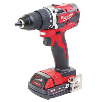 (NY) Skruvdragare, Milwaukee M18 CBLDD-202C, inkl. batteri och laddare.