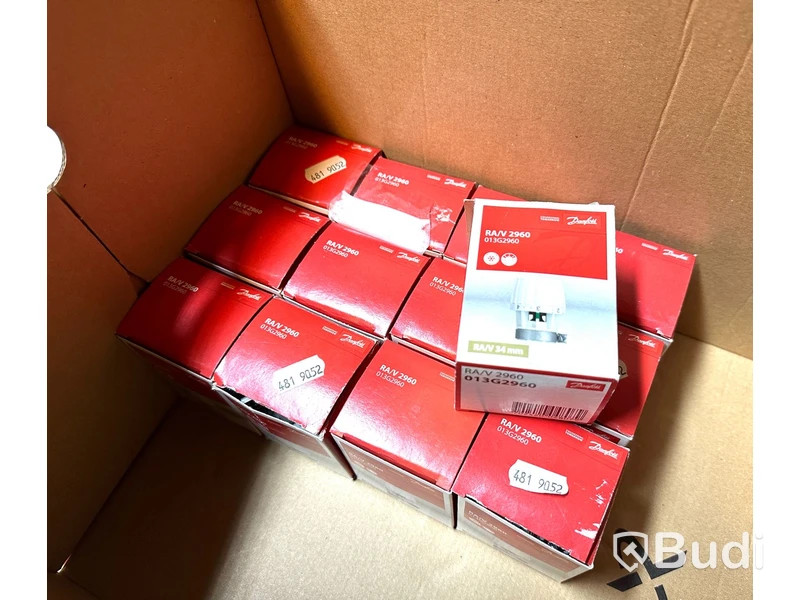 13 st. radiatortermostat, Danfoss RA/V 2960, totalt ord. pris ink. moms ca: 4400 kr