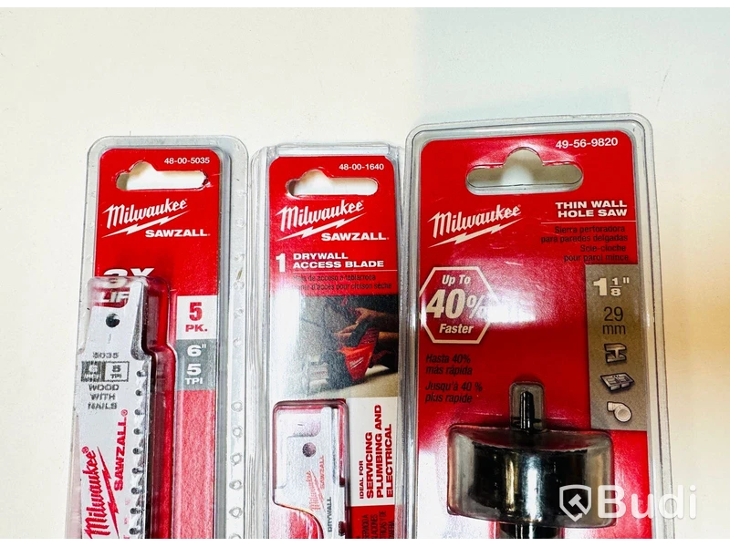 Paket med diverse småverktyg och tillbehör,  Milwaukee, totalt ord. pris ink moms ca: 1000 kr