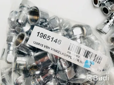 73 st vinkelkopplingar 12XR15 90° klämring x invändig gänga krom VSH super - totalt ord. Pris ca: 4745 kr. Ny.
