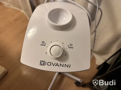 Behandlingsrum skönhet Behandl.bänk justerbar QUIRMED. Ugn CHI LI SY-3560A. Ångmaskin Giovanni. Peelingmaskin. Ugn för stenar.