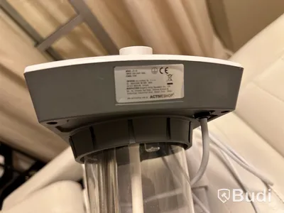 Behandlingsrum skönhet Behandl.bänk justerbar QUIRMED. Ugn CHI LI SY-3560A. Ångmaskin Giovanni. Peelingmaskin. Ugn för stenar.