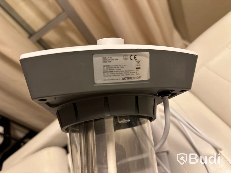 Behandlingsrum skönhet Behandl.bänk justerbar QUIRMED. Ugn CHI LI SY-3560A. Ångmaskin Giovanni. Peelingmaskin. Ugn för stenar.