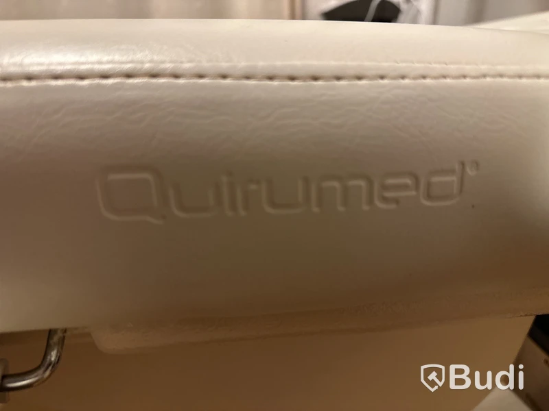 Behandlingsrum skönhet Behandl.bänk justerbar QUIRMED. Ugn CHI LI SY-3560A. Ångmaskin Giovanni. Peelingmaskin. Ugn för stenar.