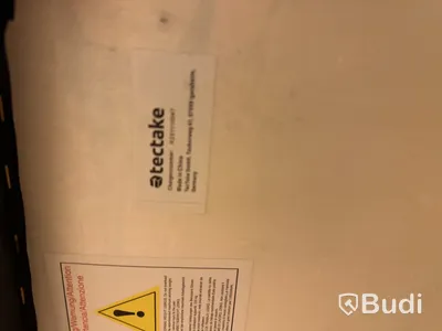 Behandlingsrum för massage. Behandlingsbänk enkel.  Ugn CHI LI SY-3560A. Rullvagn, hylla.