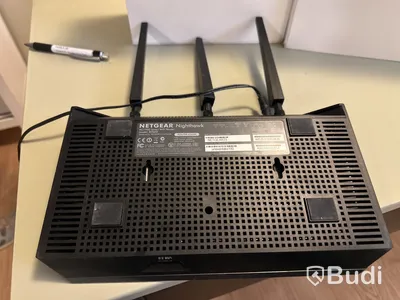 NETGEAR   NIGHTHAWK model R7000.                    AC 1900 smart wifi Router