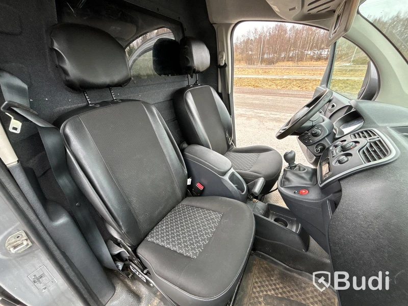 Skåpbil Renault Kangoo Maxi | 18505 mil | 2015