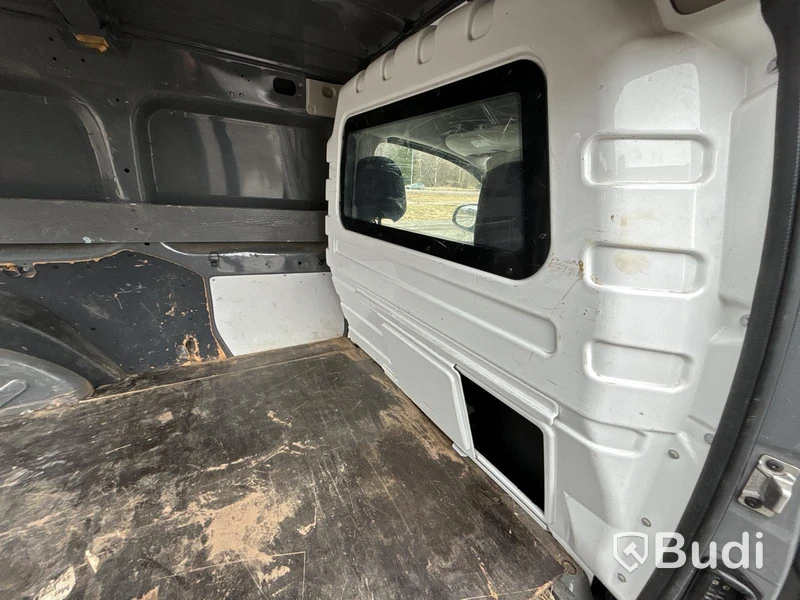 Skåpbil Renault Kangoo Maxi | 18505 mil | 2015