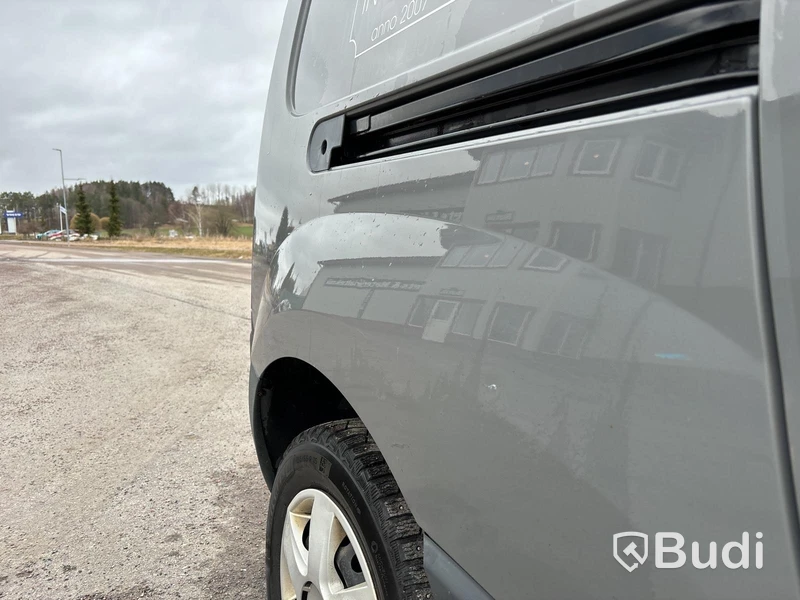 Skåpbil Renault Kangoo Maxi | 18505 mil | 2015