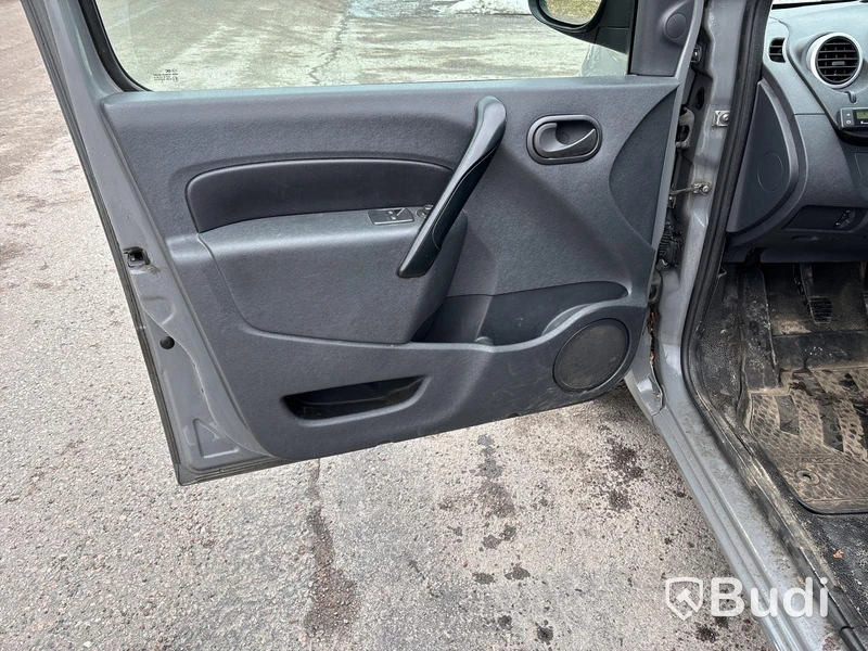Skåpbil Renault Kangoo Maxi | 18505 mil | 2015