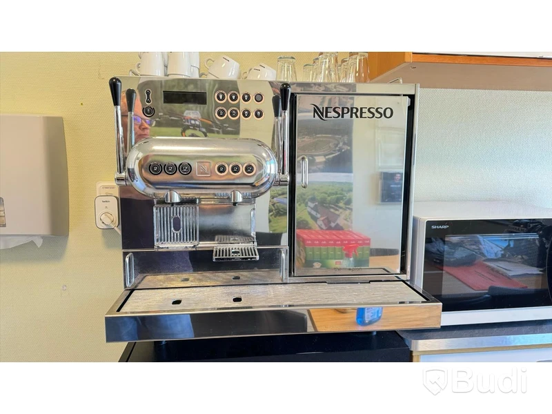 Kaffemaskin Nespresso Aquila