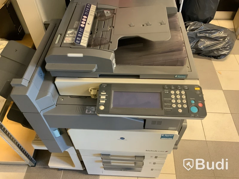 Skrivare Bizhub C352