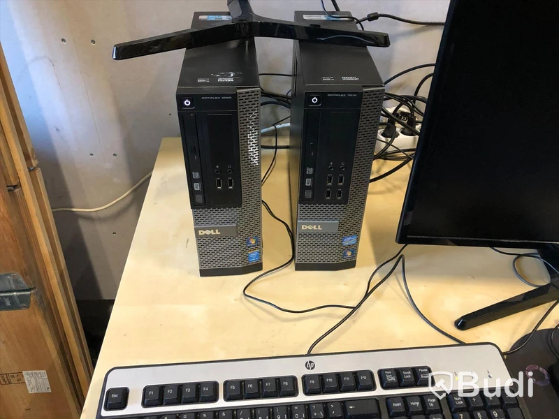 4st Datorer DELL m Samsung 24" skärmar