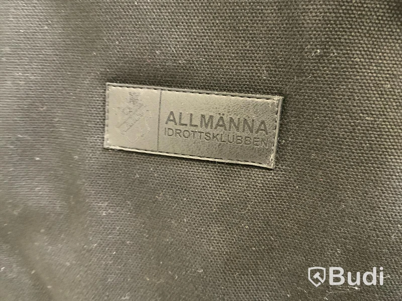 Jacka Depalma Factory Padded Vest Stl. L med AIK-emblem Ord pris 1299 SEK