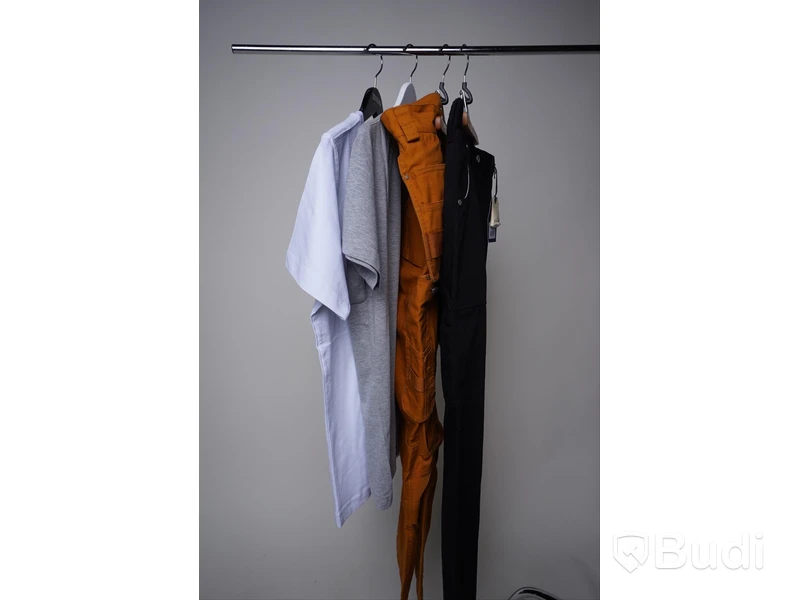 2 arbetsbyxor, 2 t-shirts, DEPALMA. Strl M