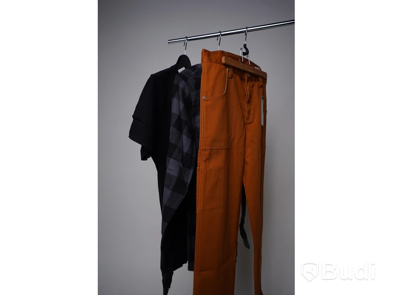 Arbetsbyxor, skjorta, t-shirt, DEPALMA. Strl M.