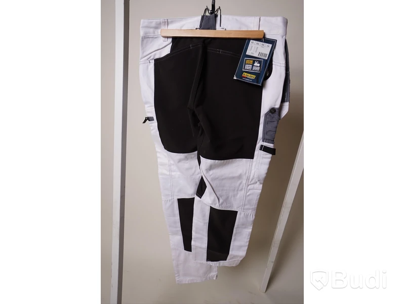 Arbetsbyxor strl 50 (OBS! Lite avklippta), arbetskjorta, långärmad t-shirt, strl M