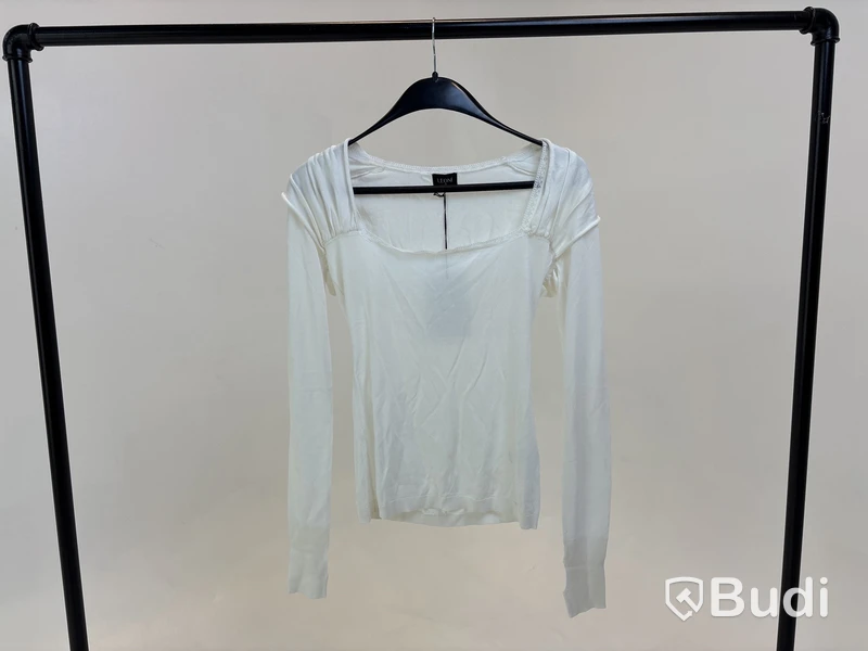 Tröja Leoni Baroque Long Sleeve Top, vit, stl. M - By Nathalie Schuterman, Design Filippa Fuxe