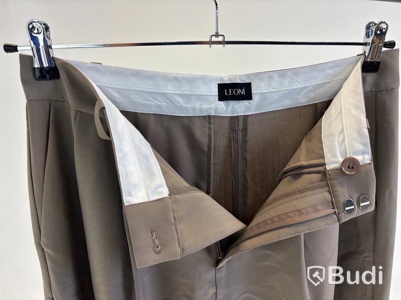 Byxor Leoni Bohdi Trousers, beige, stl. M - By Nathalie Schuterman, Design Filippa Fuxe