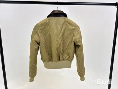 Jacka Eytys, Unisex stl. dam 36, herr 46