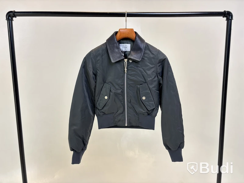 Jacka Eytys, Unisex, stl. dam 36, herr 46