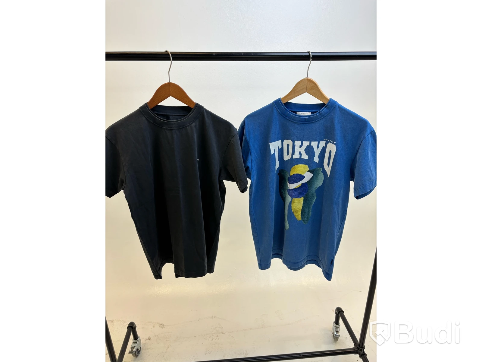 4 st. T-shirt Eytys, stl. dam S, herr XS