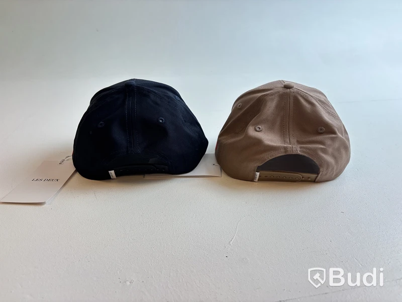 2 st. Kepsar Les Duex, Baseball Cap Suede, beige/blå, stl. one size
