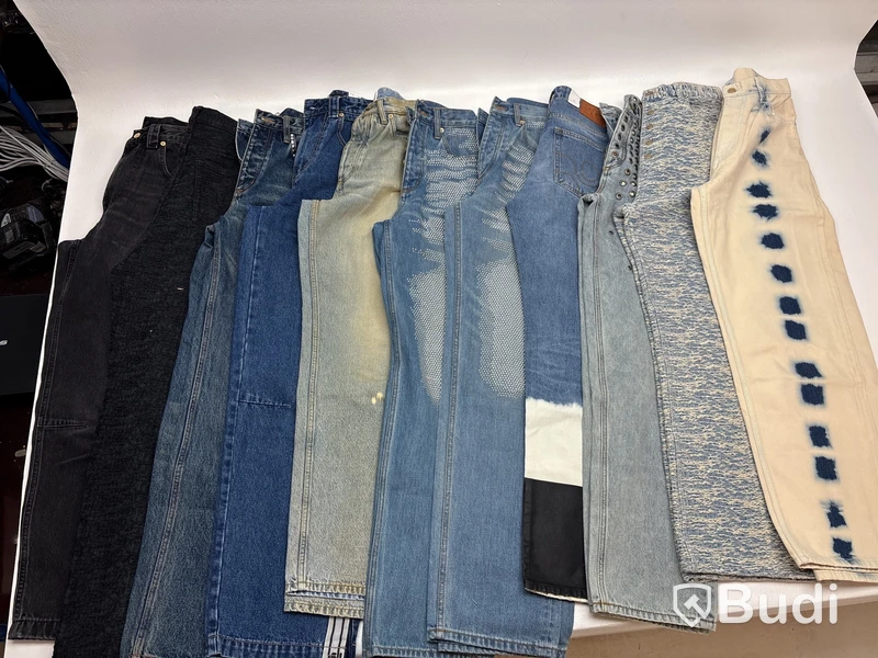 Parti med jeans Eytys, olika modeller och storlekar