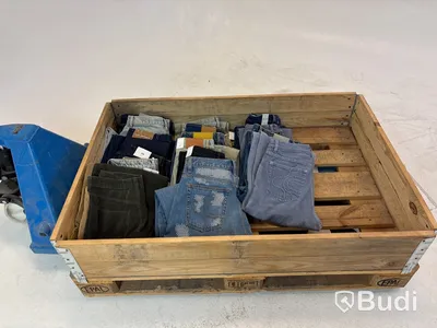Parti med jeans Eytys, olika modeller och storlekar