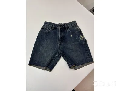 Partir med jeansshorts Eytys, olika modeller och storlekar