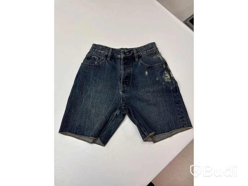 Partir med jeansshorts Eytys, olika modeller och storlekar