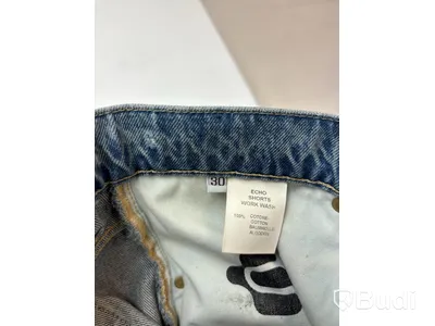 Partir med jeansshorts Eytys, olika modeller och storlekar