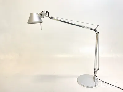 Skrivbordslampa Artemide, Tolomeo