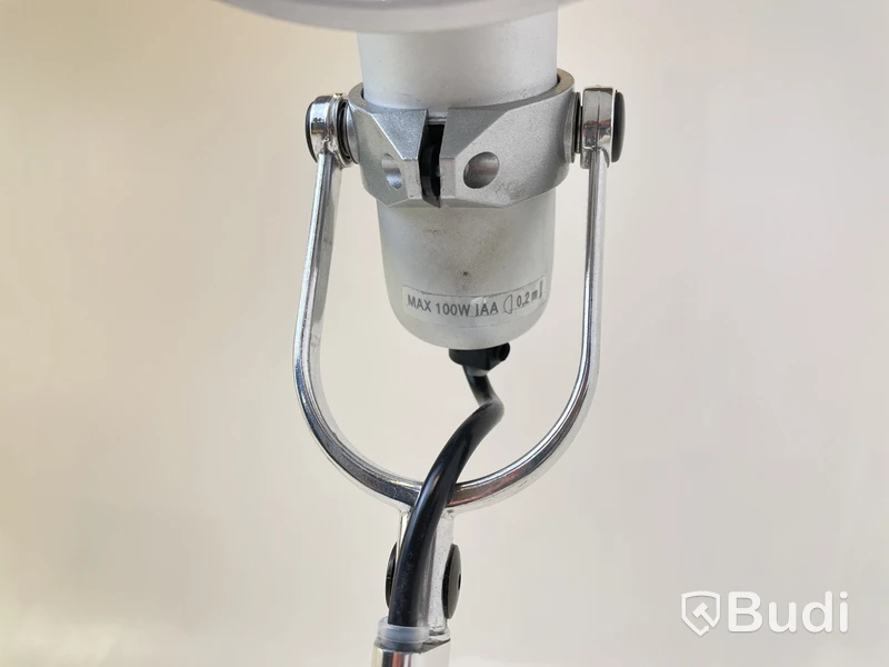 Skrivbordslampa Artemide, Tolomeo