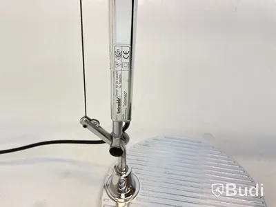 Skrivbordslampa Artemide, Tolomeo