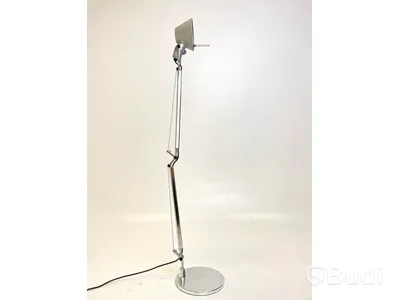Skrivbordslampa Artemide, Tolomeo
