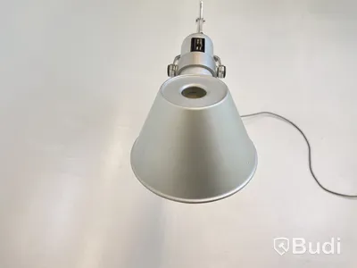 Skrivbordslampa Artemide, Tolomeo