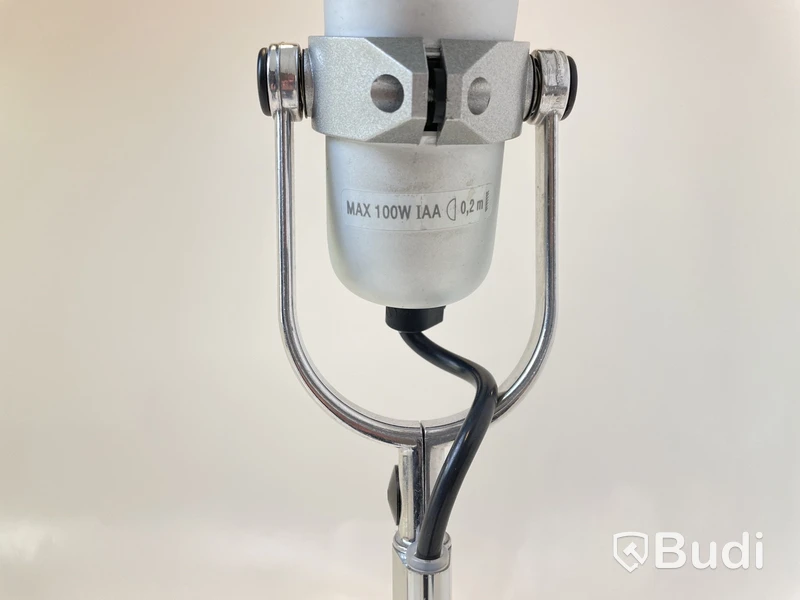 Skrivbordslampa Artemide, Tolomeo