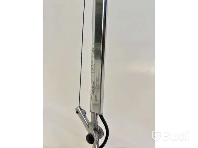 Skrivbordslampa Artemide, Tolomeo