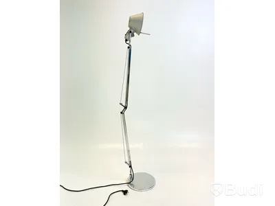 Skrivbordslampa Artemide, Tolomeo