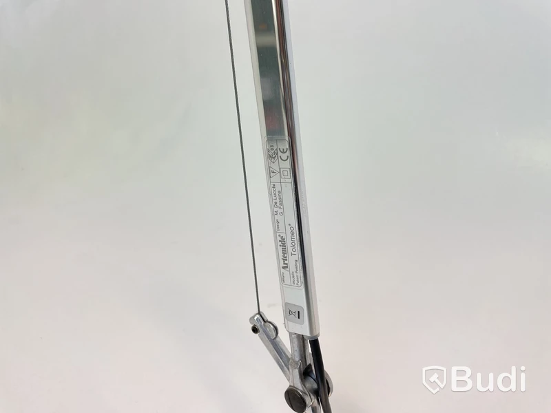 Skrivbordslampa Artemide, Tolomeo