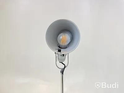 Skrivbordslampa Artemide, Tolomeo