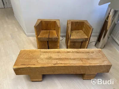 Loungegrupp i massiv trä