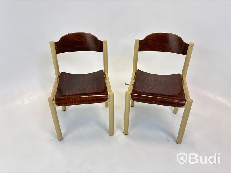 2 st. Designstolar i trä