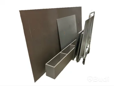 Konferensbord i trä och aluminium