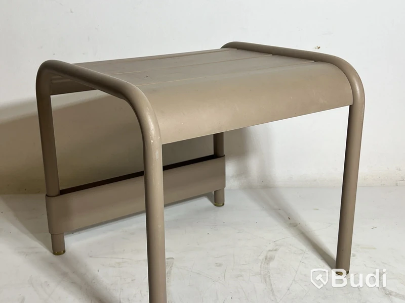 Fotpall/bord Fermob Luxembourg, Design Frederic Sofia